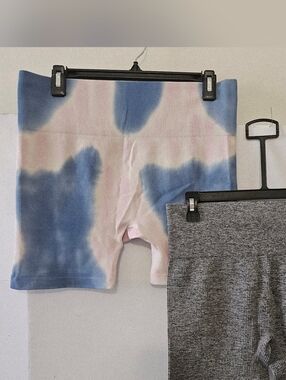 2 Pairs Of Size L Womens Stretchy Shorts Pink/Blue Tie Dye & Dark Grey Ribbed At
